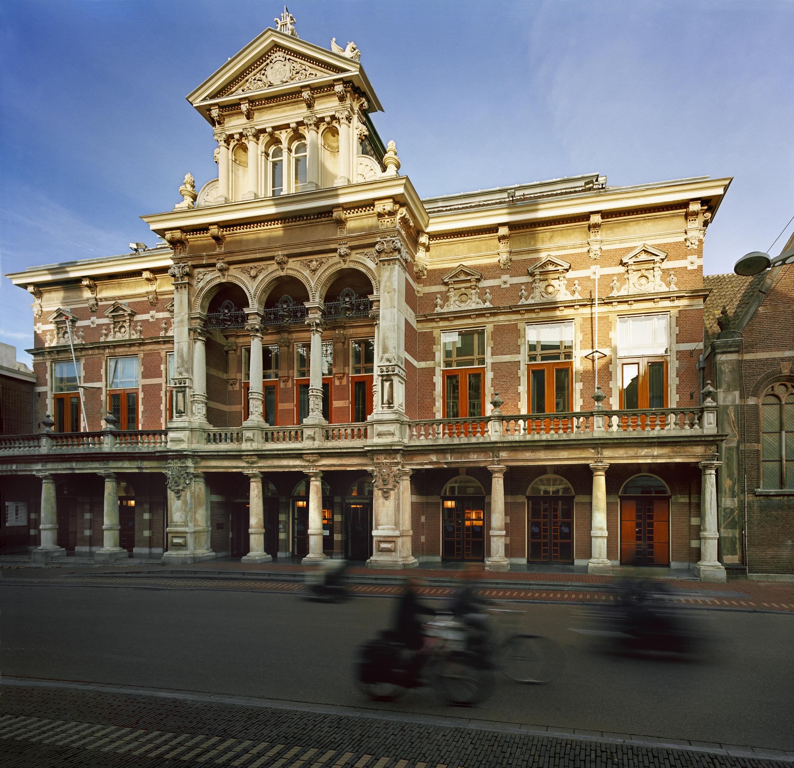Tulip Centre Leiden