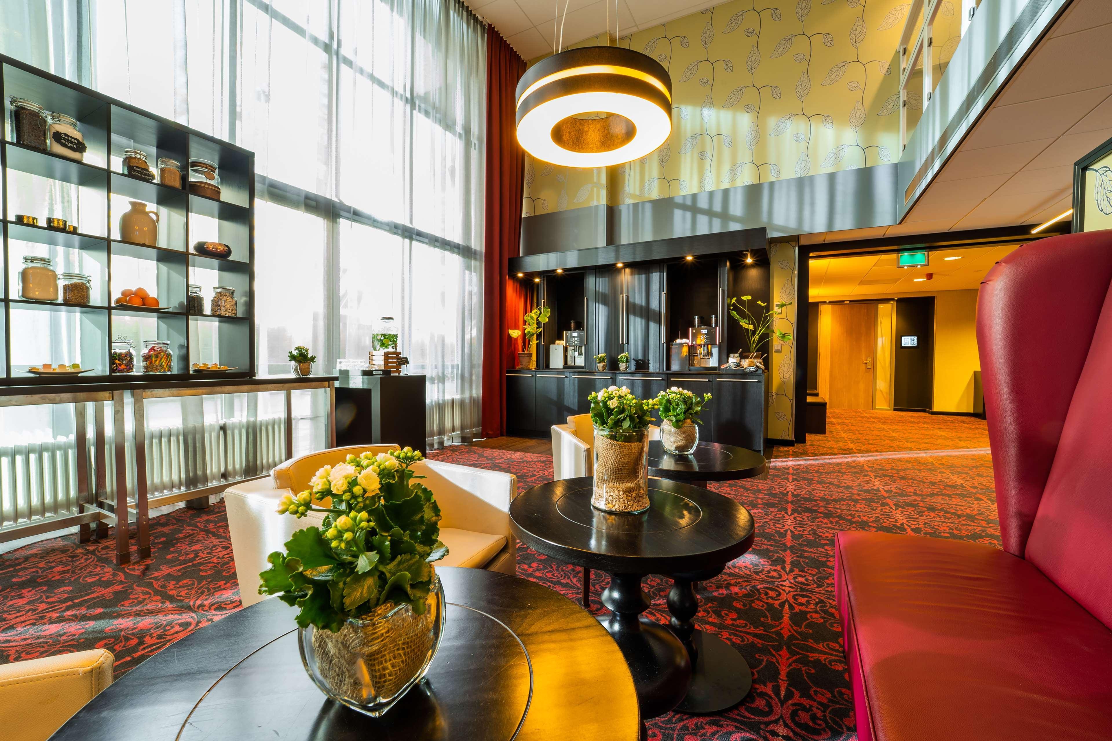 Tulip Centre Hotel 3*